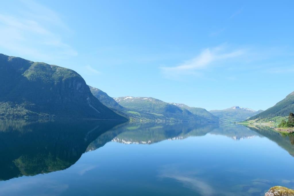 Apartment With Lake View In Jolster Ardal  Exterior photo
